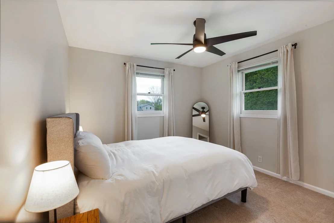 Photo of 29W332 Mark Drive