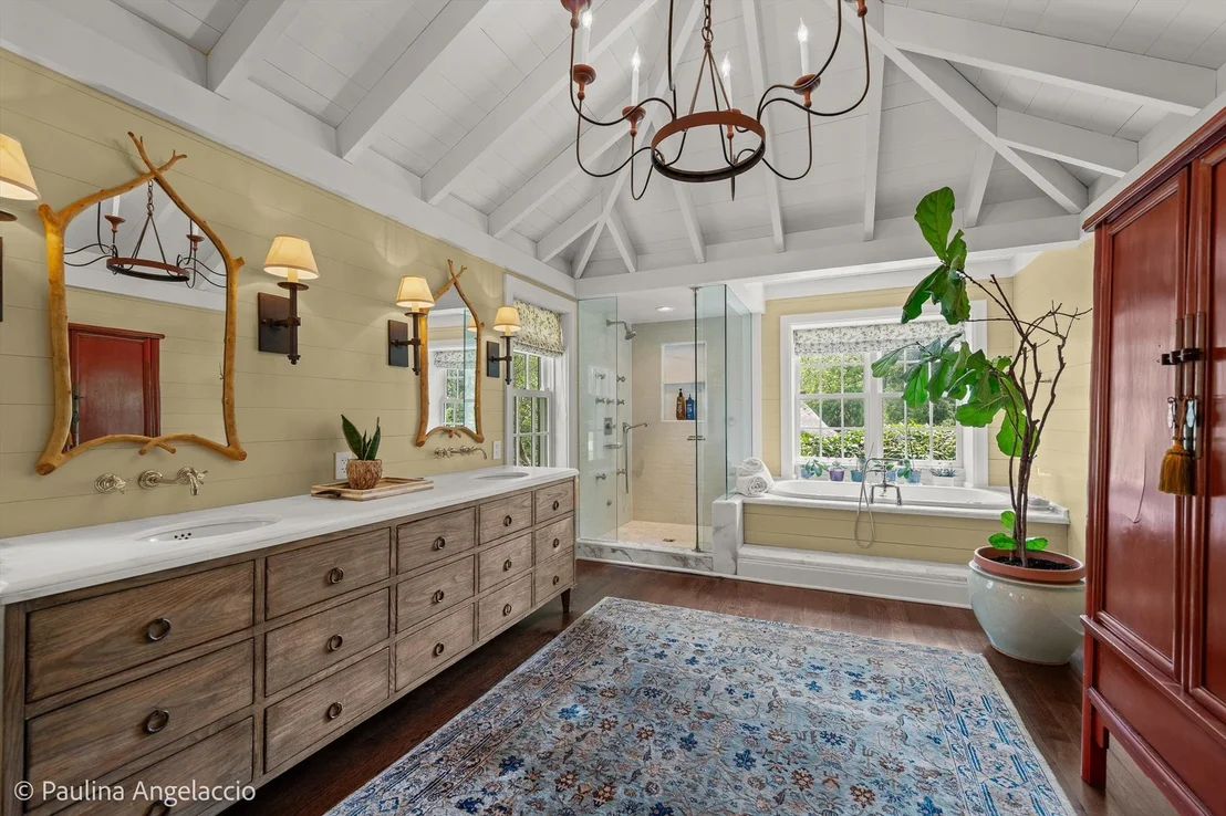 Photo of 13 Deepwood Road