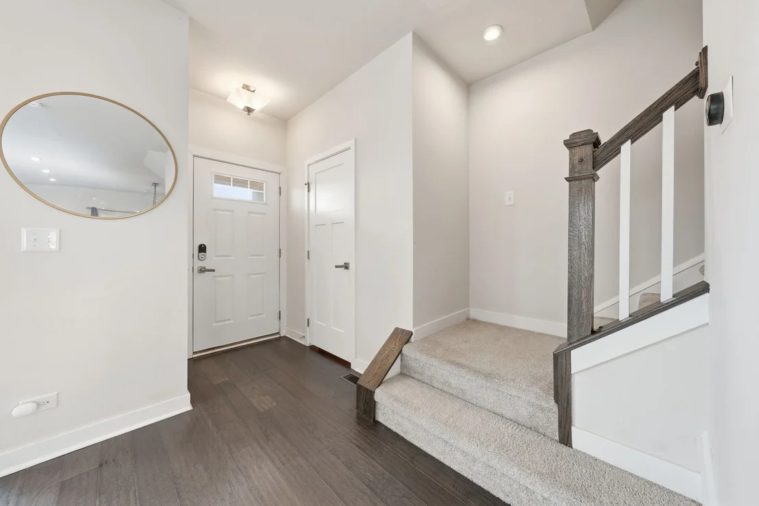 Photo of 72 Nicholas Drive E