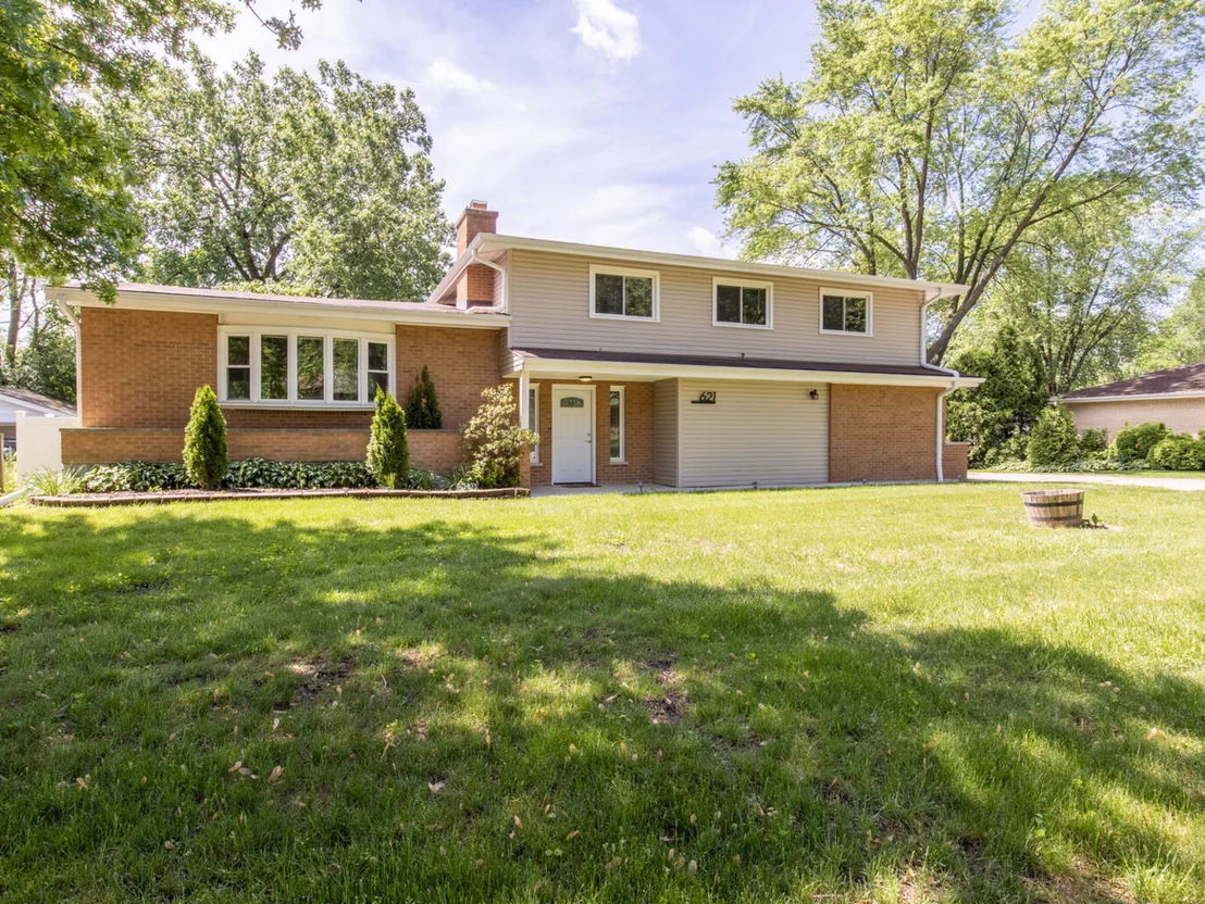 Photo of 621 Chestnut Lane