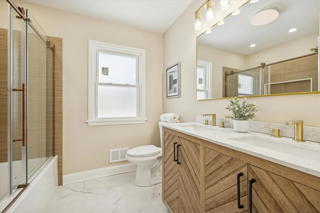 Photo of 519 N Forest Avenue