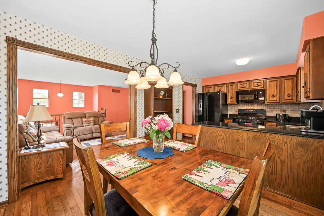 Photo of 1293 Caribou Trail