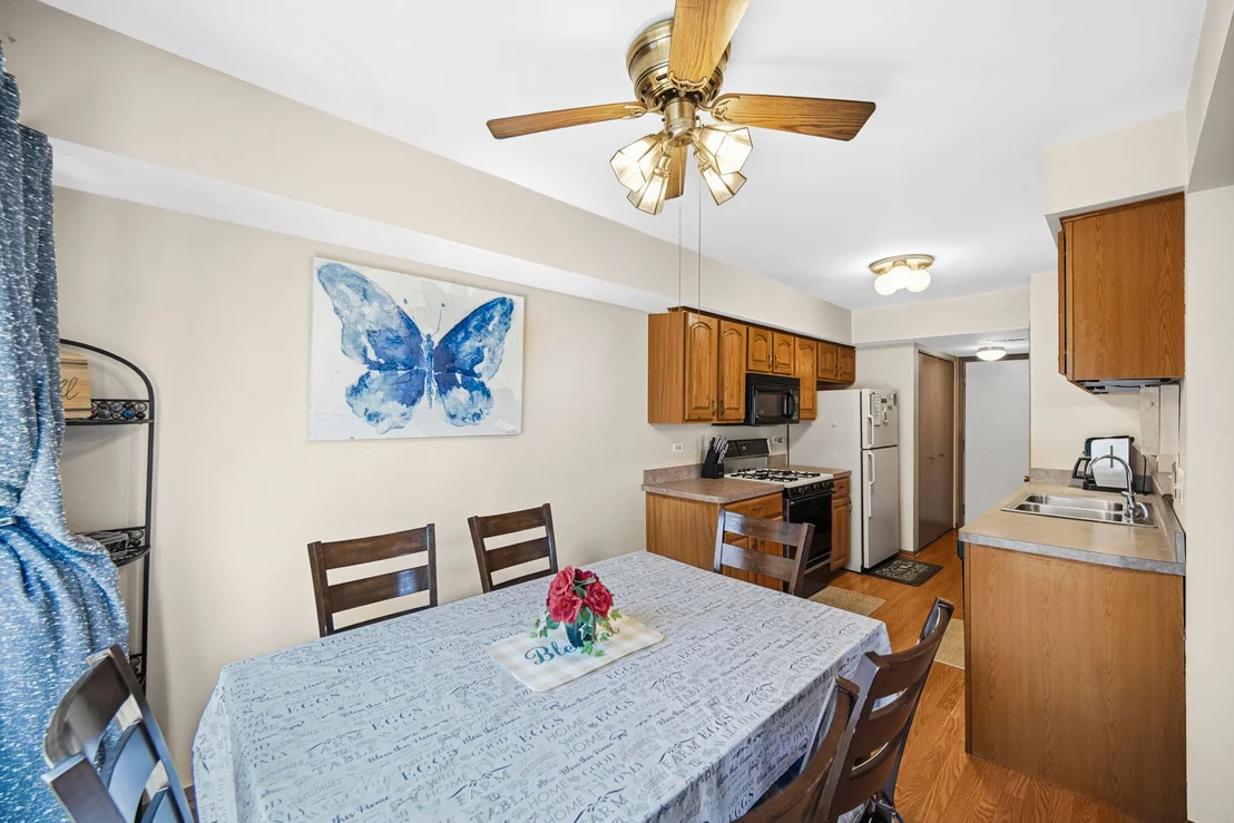 Photo of Unit 0 at 16054 85th Place