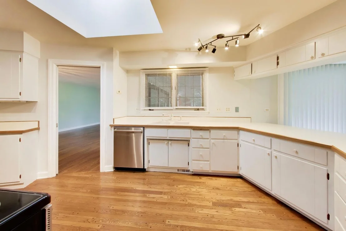 Photo of 1117 Summit Hills Lane