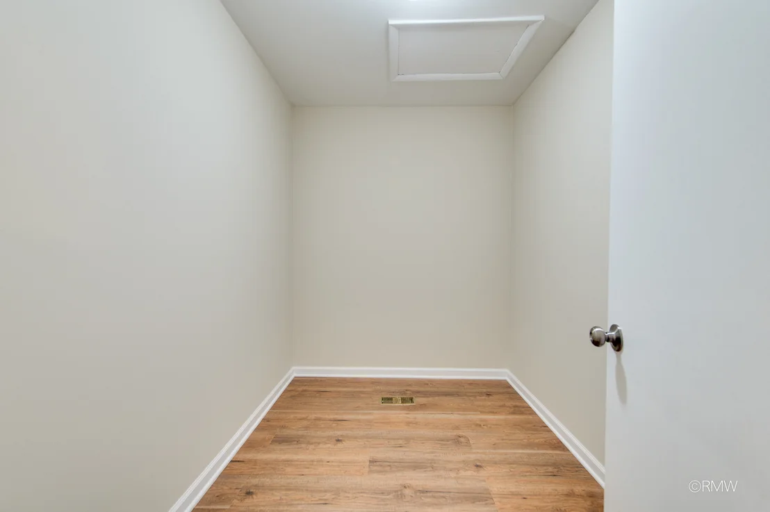 Photo of 691 Westmere Road