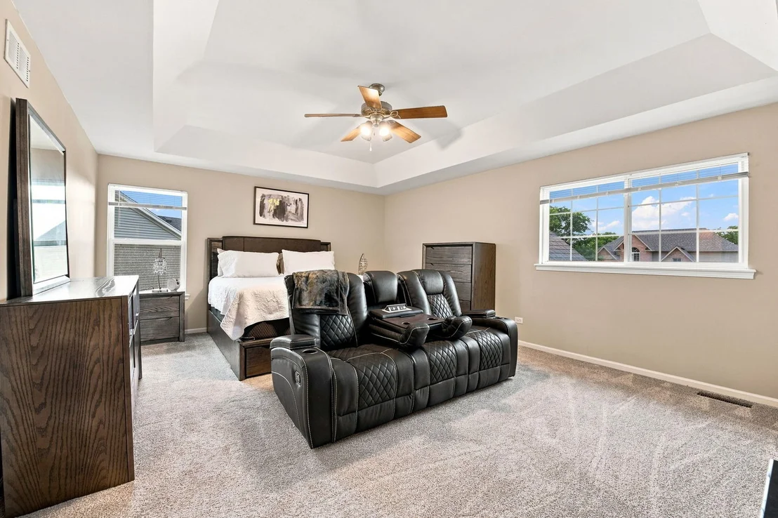 Photo of 15913 S Selfridge Circle
