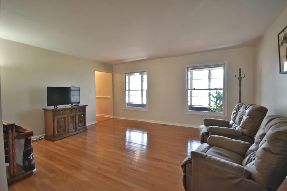 Photo of 6N264 Weber Drive