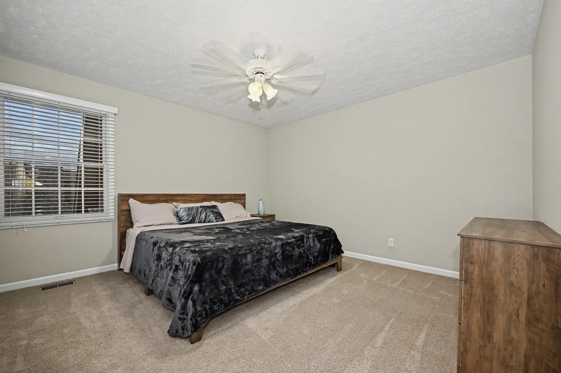 Photo of 18 Stonebrook Court