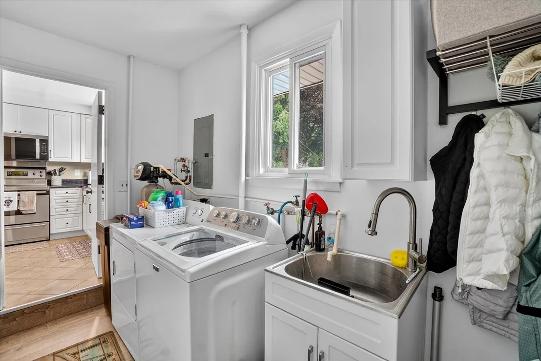 Photo of 249 Hickory Lane