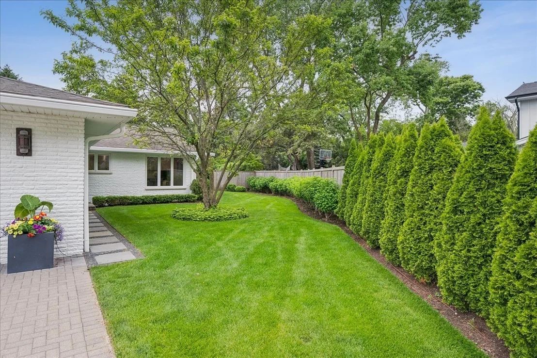 Photo of 920 Pine Tree Lane