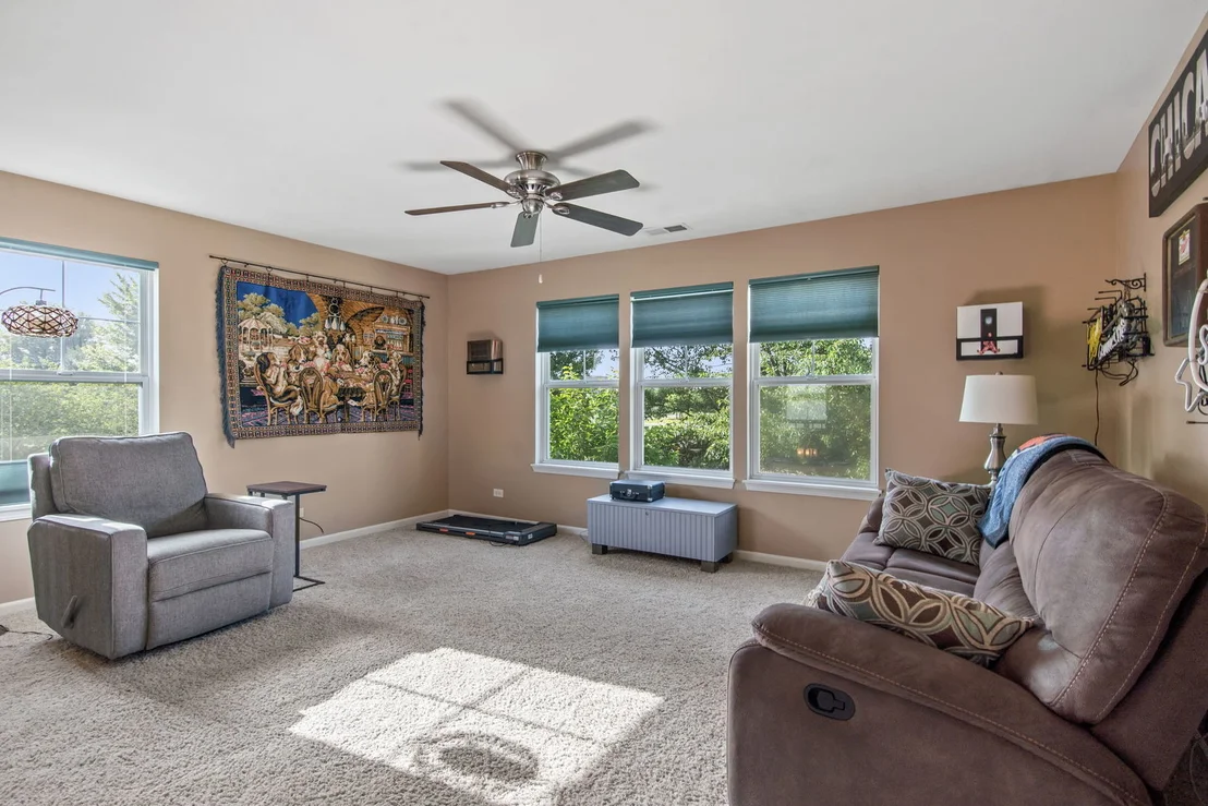 Photo of 1282 Newport Circle