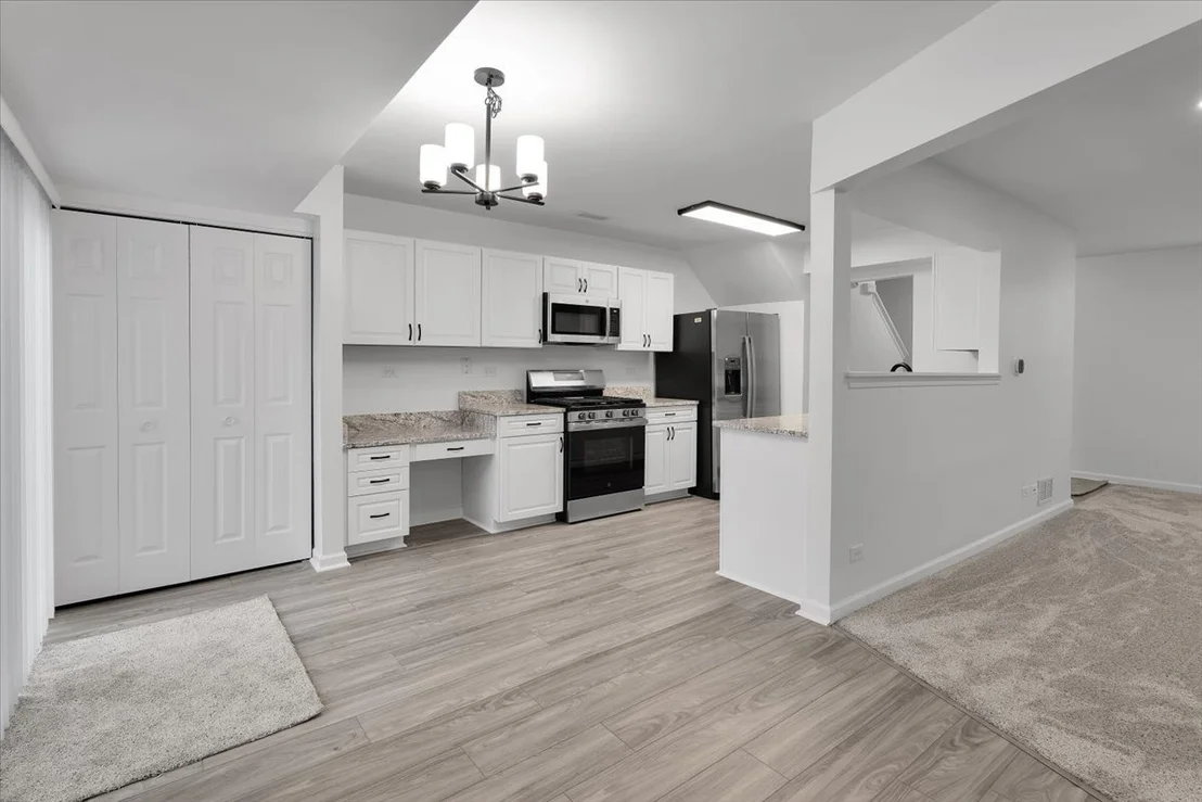 Photo of 984 Four Seasons Boulevard