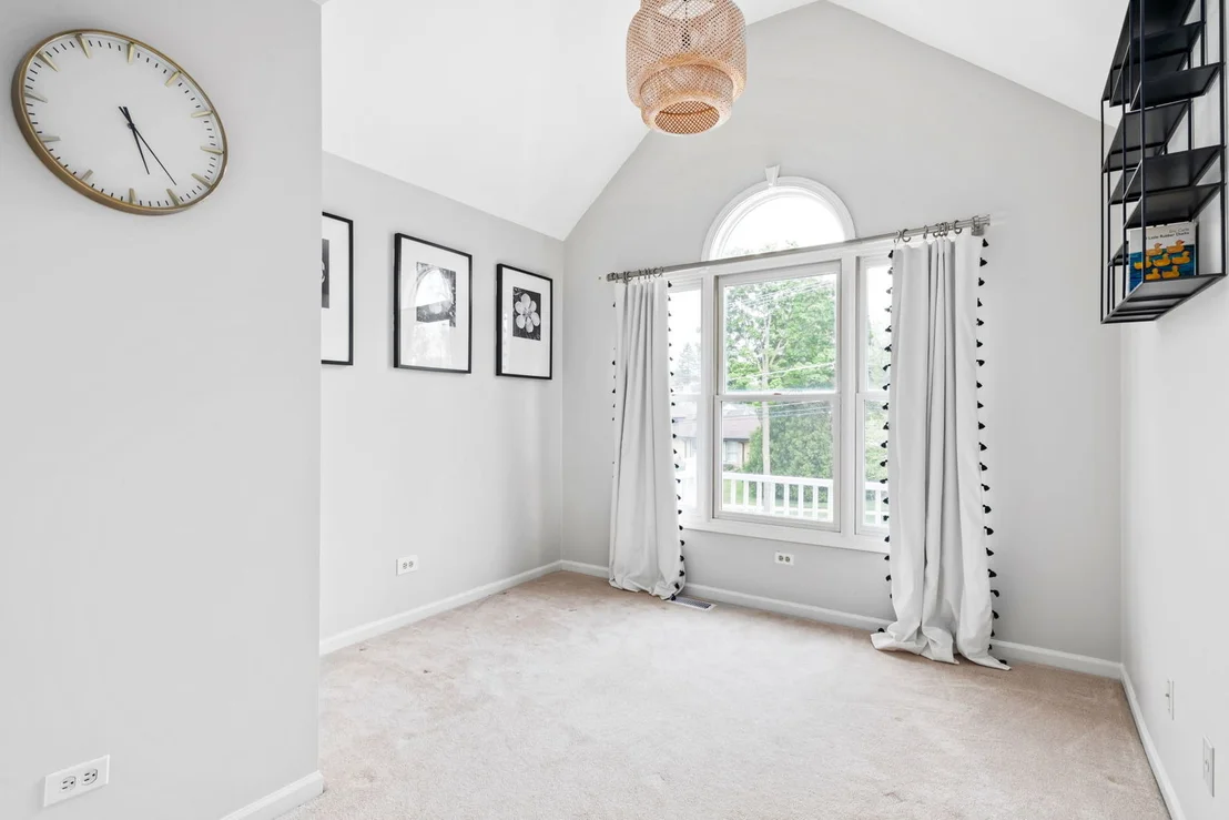 Photo of 369 Hawthorne Boulevard