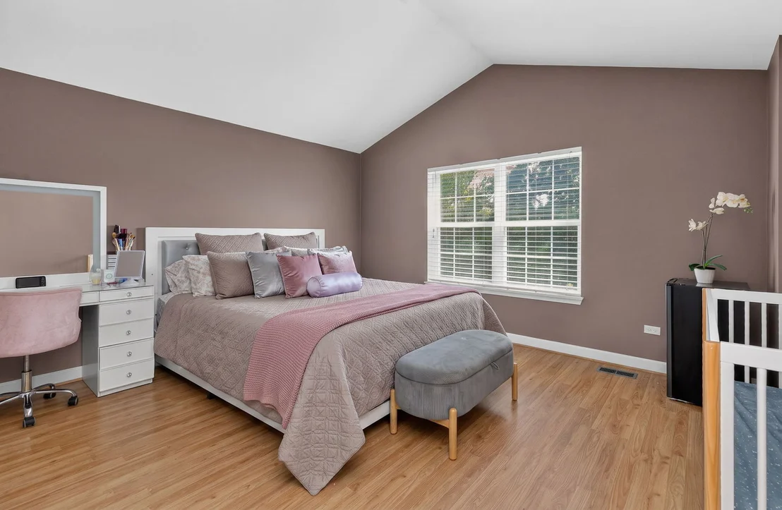 Photo of 722 Metropolitan Avenue