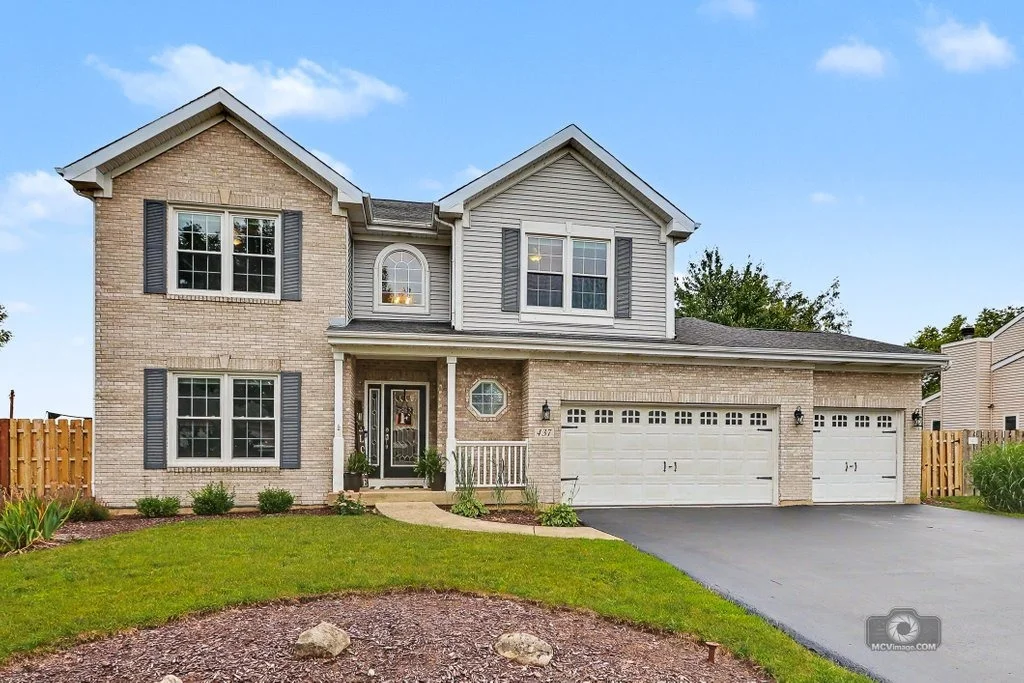 Photo of 437 Raintree Drive