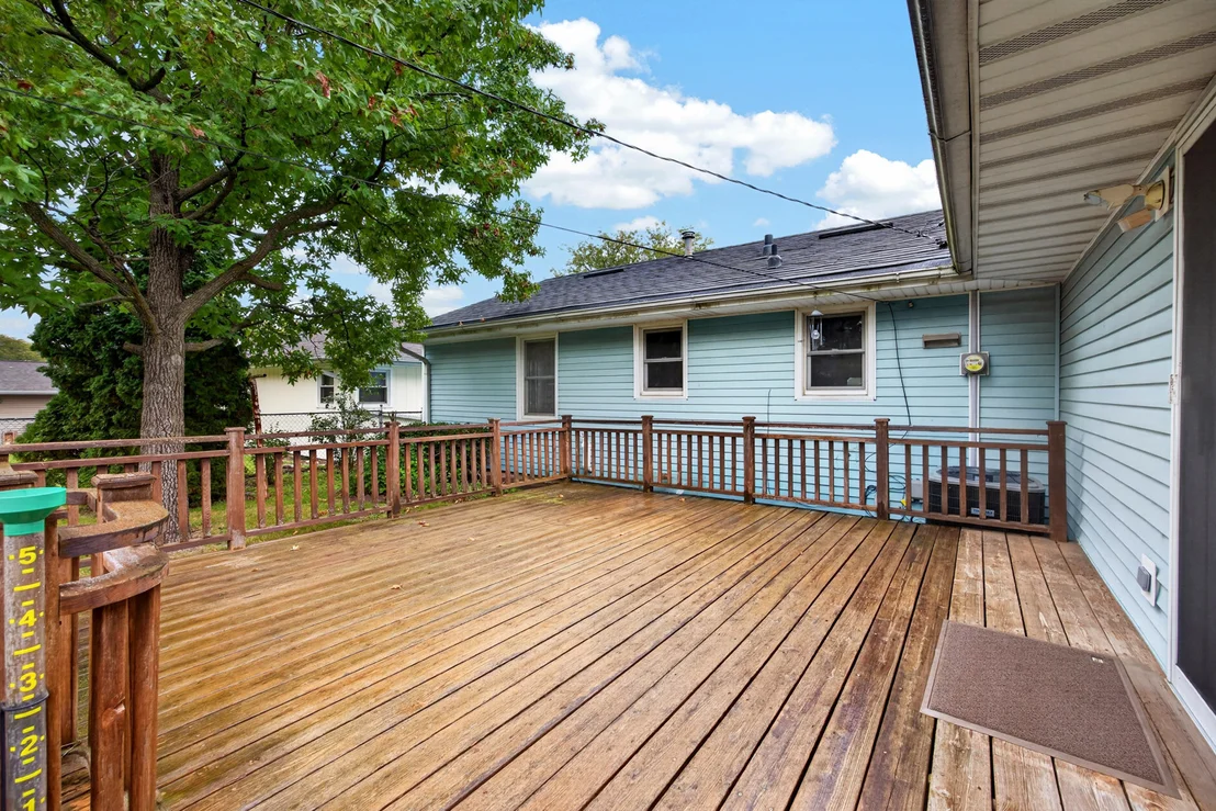 Photo of 405 Warren Avenue