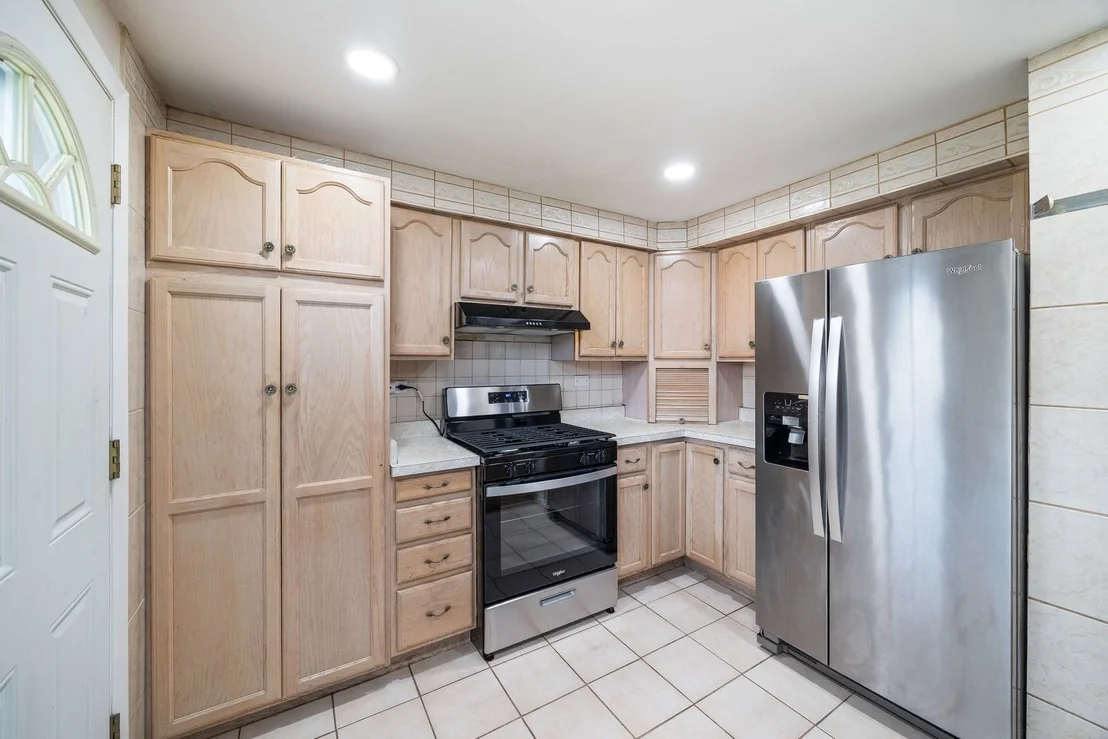 Photo of 8837 Robin Drive