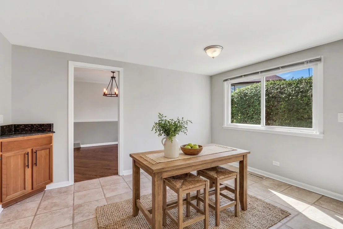 Photo of 1430 W Jo Ann Lane