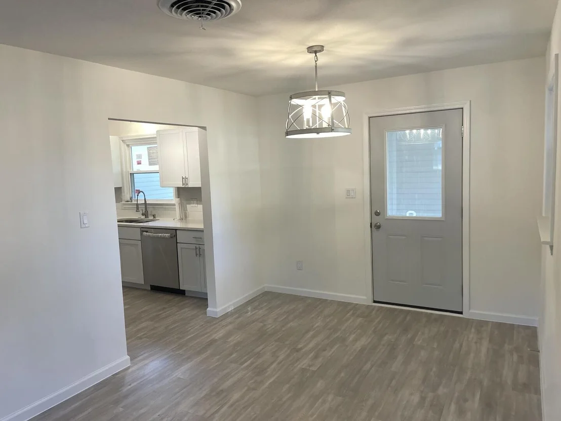 Photo of 9 Hilltop Drive
