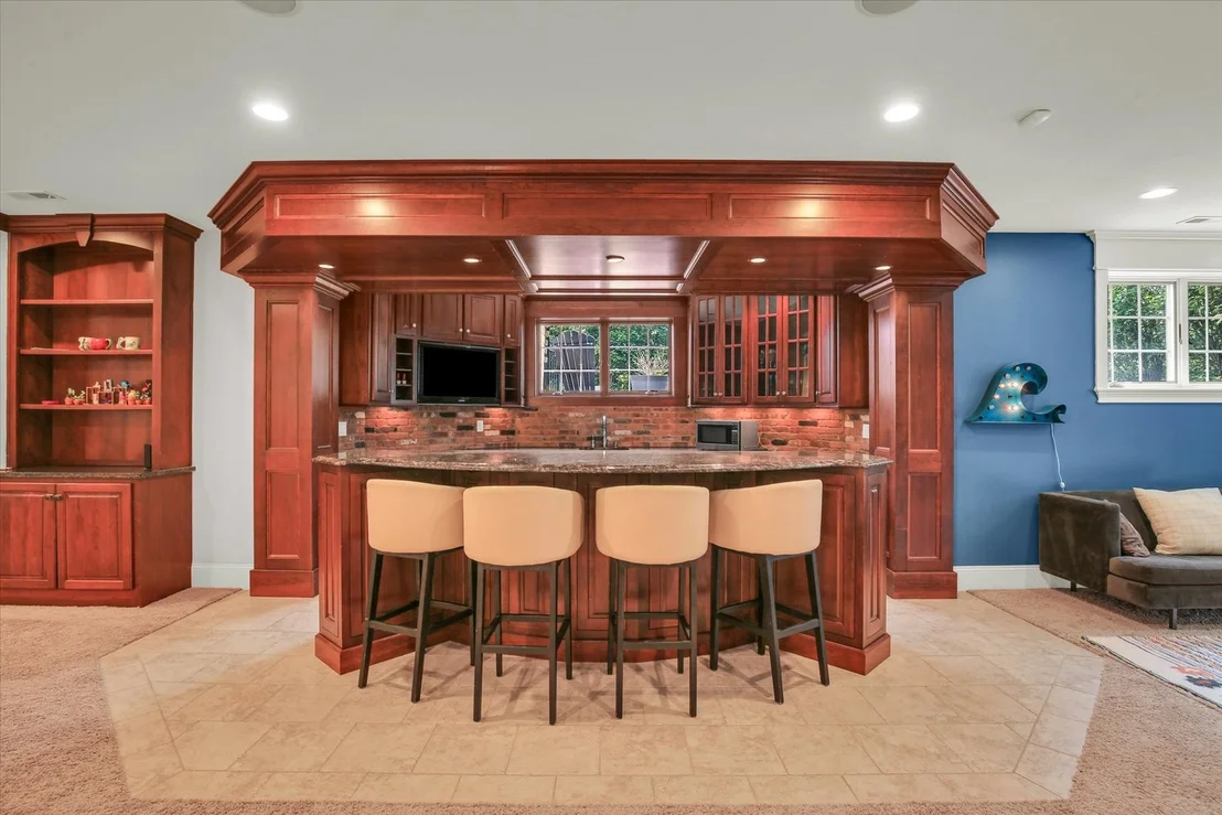 Photo of 4905 Peifer Lane