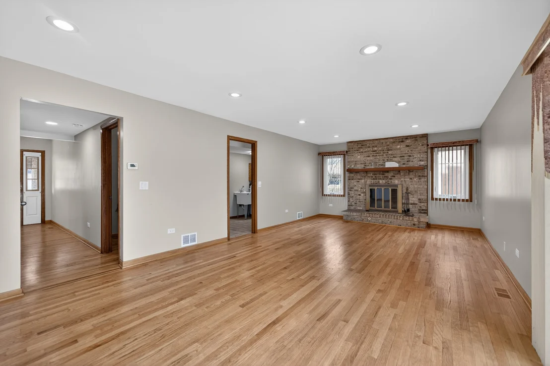 Photo of 1281 Scarlet Drive