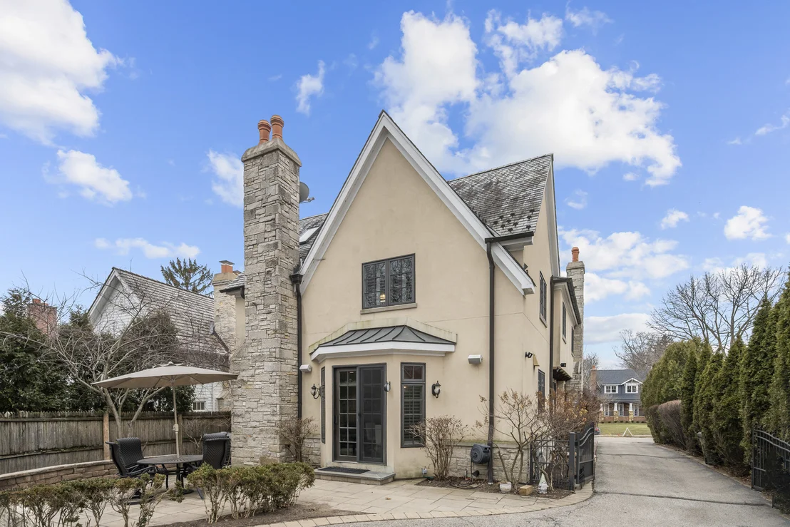 Photo of 33 Washington Circle