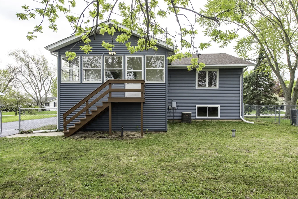 Photo of 1826 Willow Road