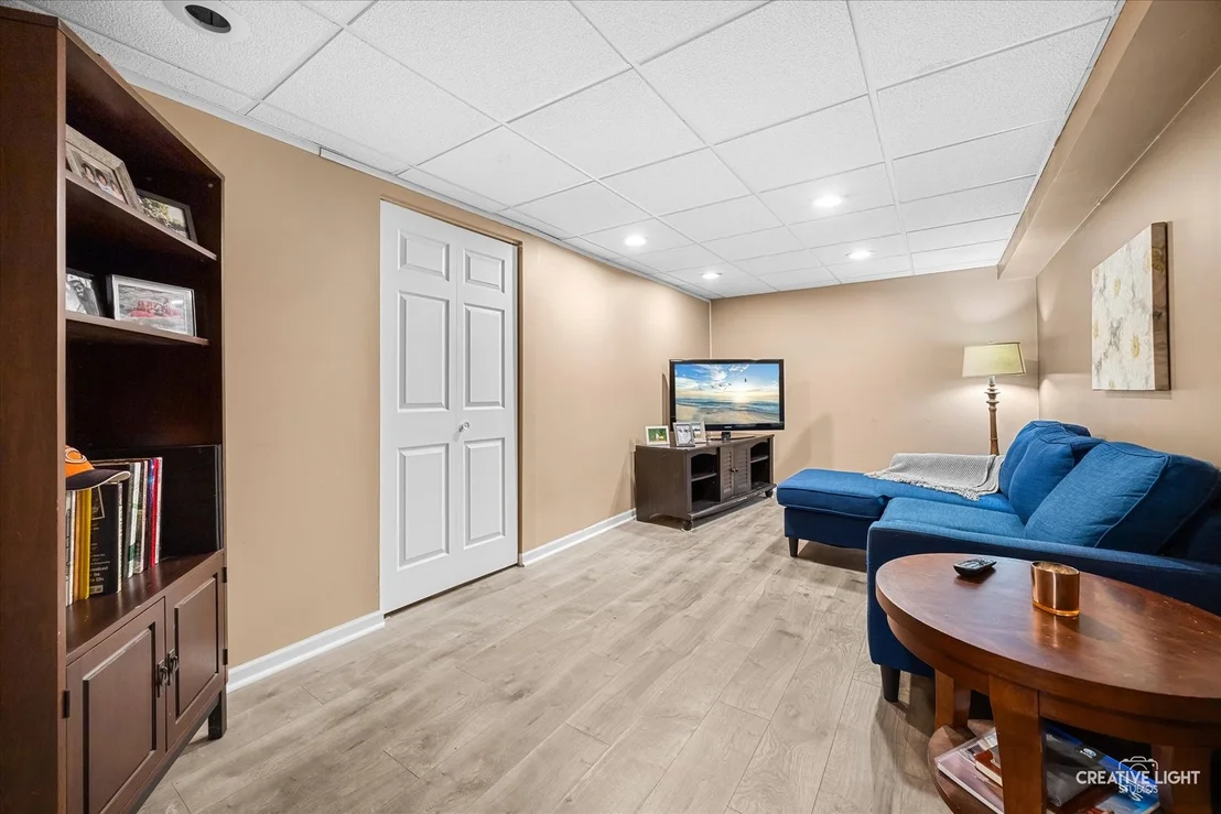 Photo of 2303 Riverside Drive