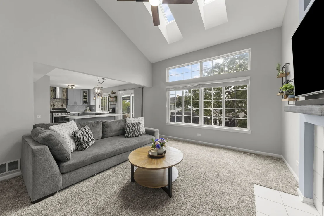 Photo of 422 Cardinal Drive