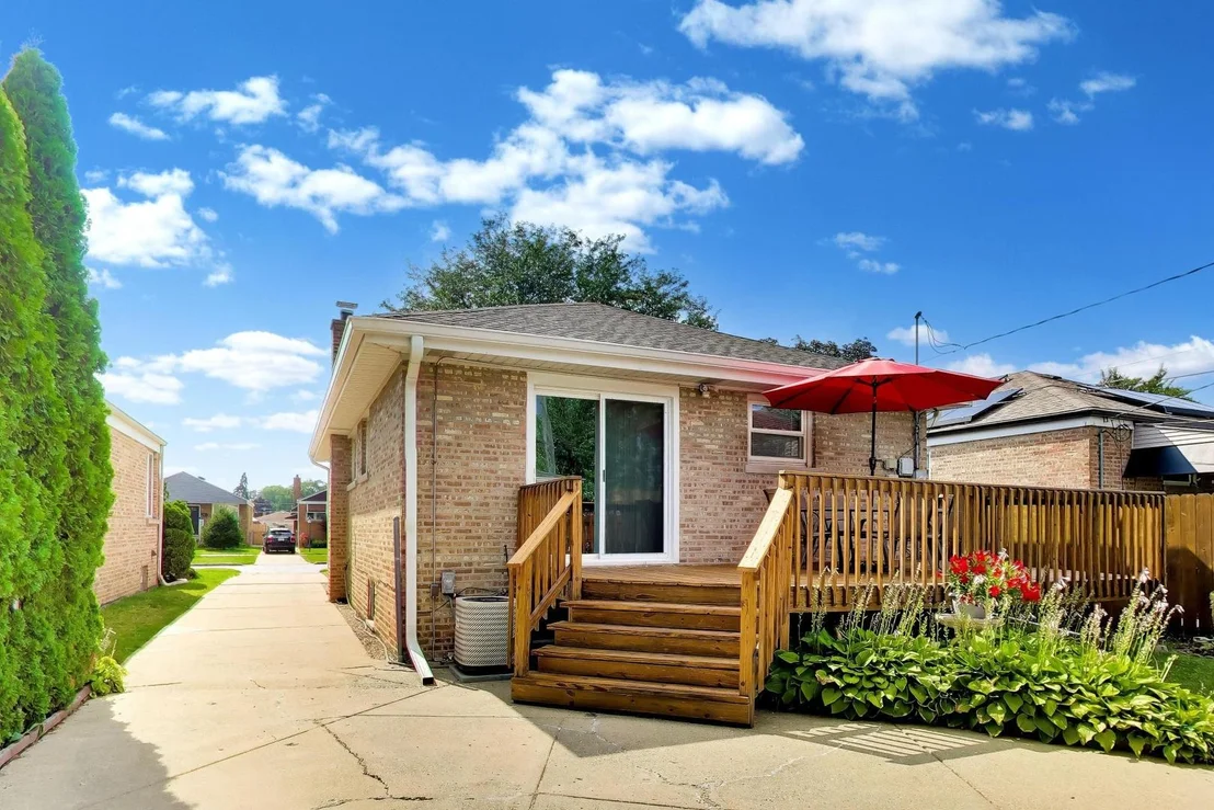 Photo of 3225 Sunset Lane