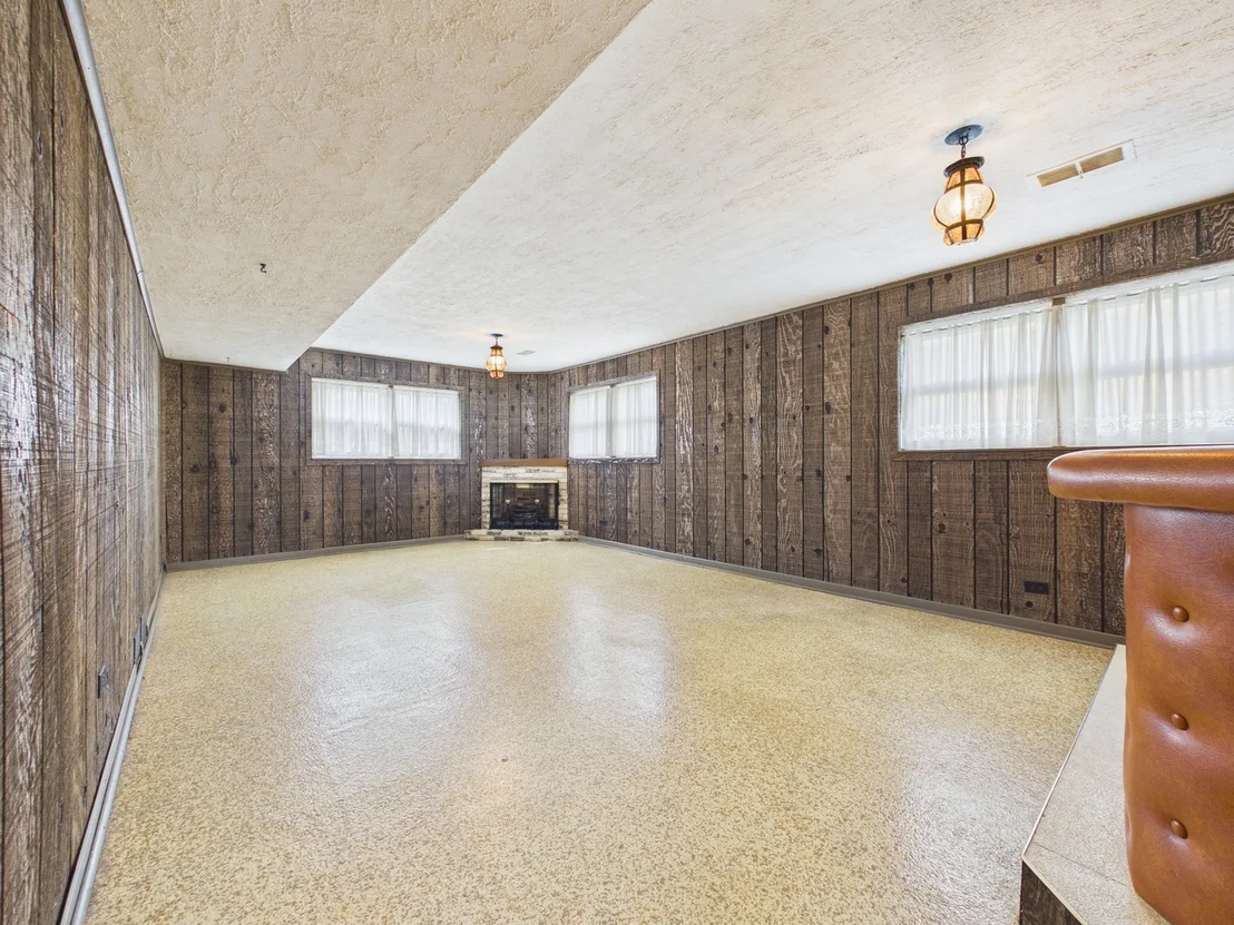 Photo of 9275 Clancy Drive