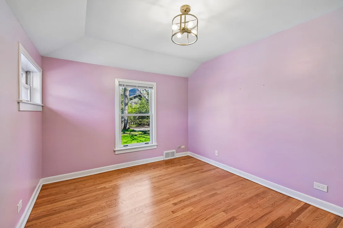 Photo of 939 Westcliff Lane SE