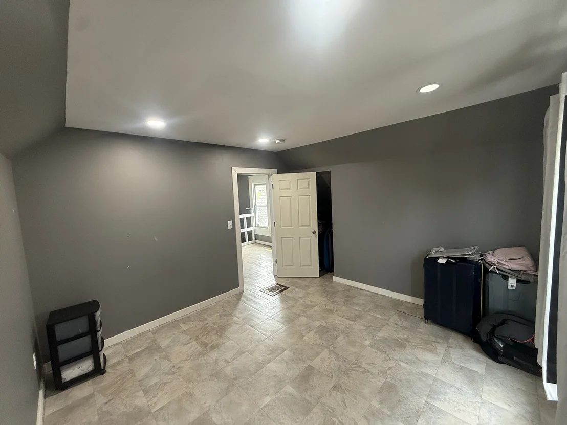 Photo of 35 W 108th Place