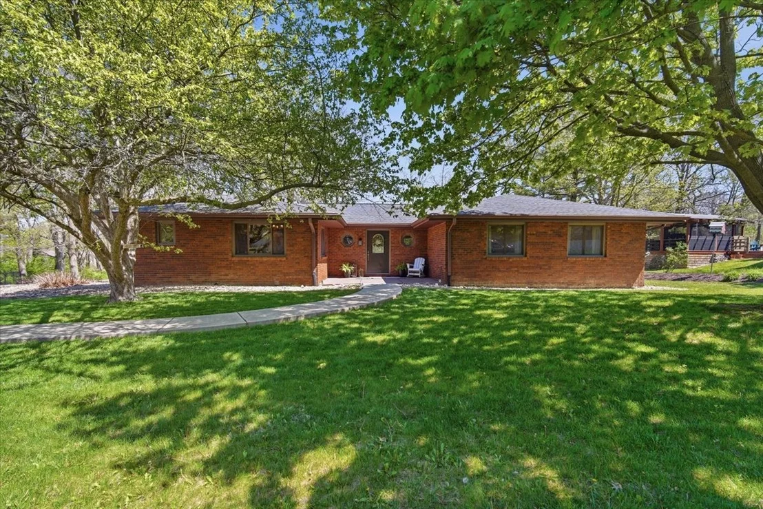 Photo of 19316 Nottingham Drive