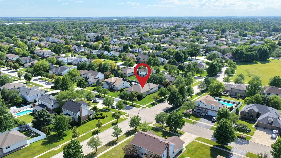 Photo of 601 Lisson