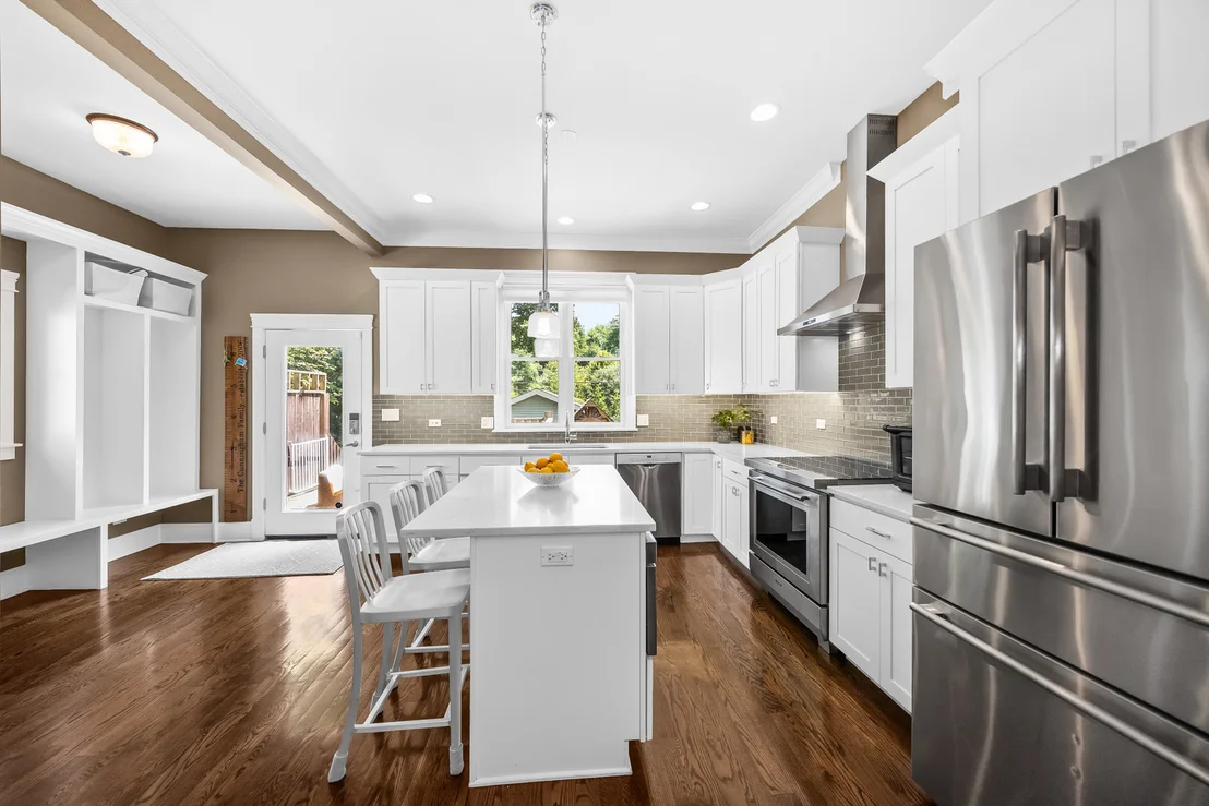Photo of 2121 Pioneer Road