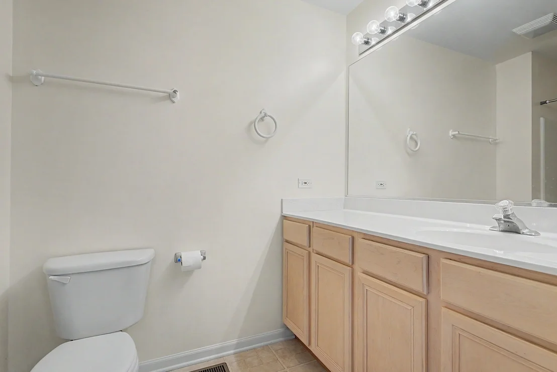 Photo of 792 RIVER MILL Parkway