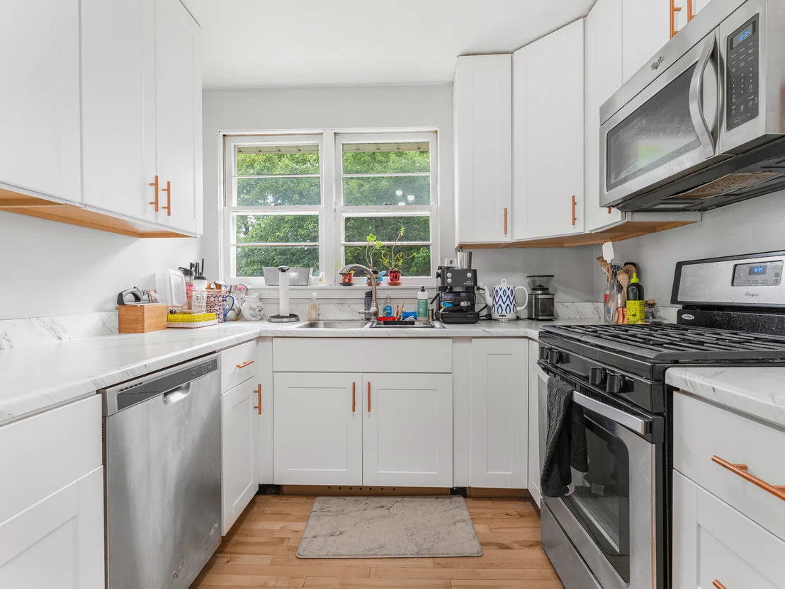 Photo of 528 Maple Lane