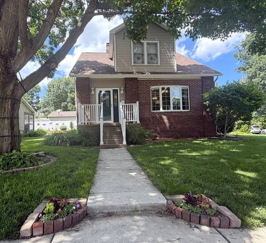 Photo of 1203 6th Street