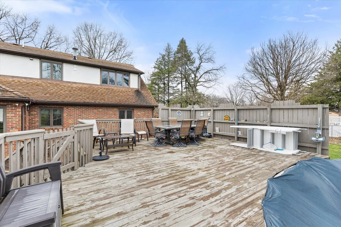 Photo of 1015 N Lowden Road