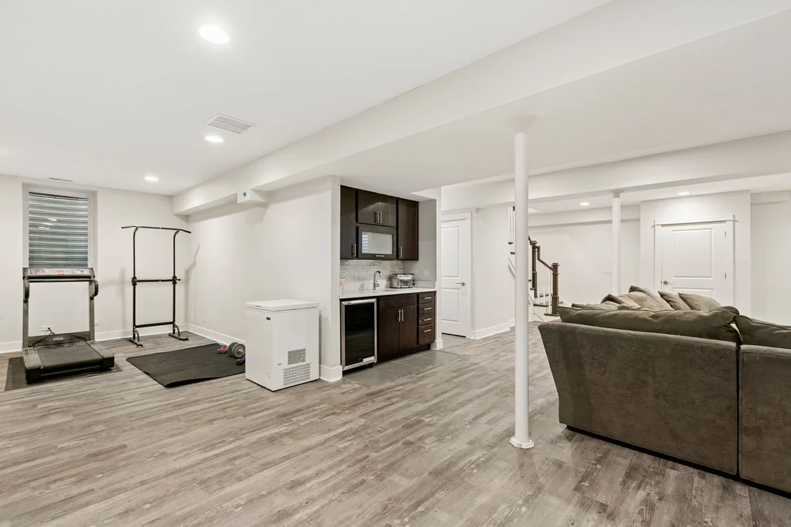 Photo of 2412 Noyes Street