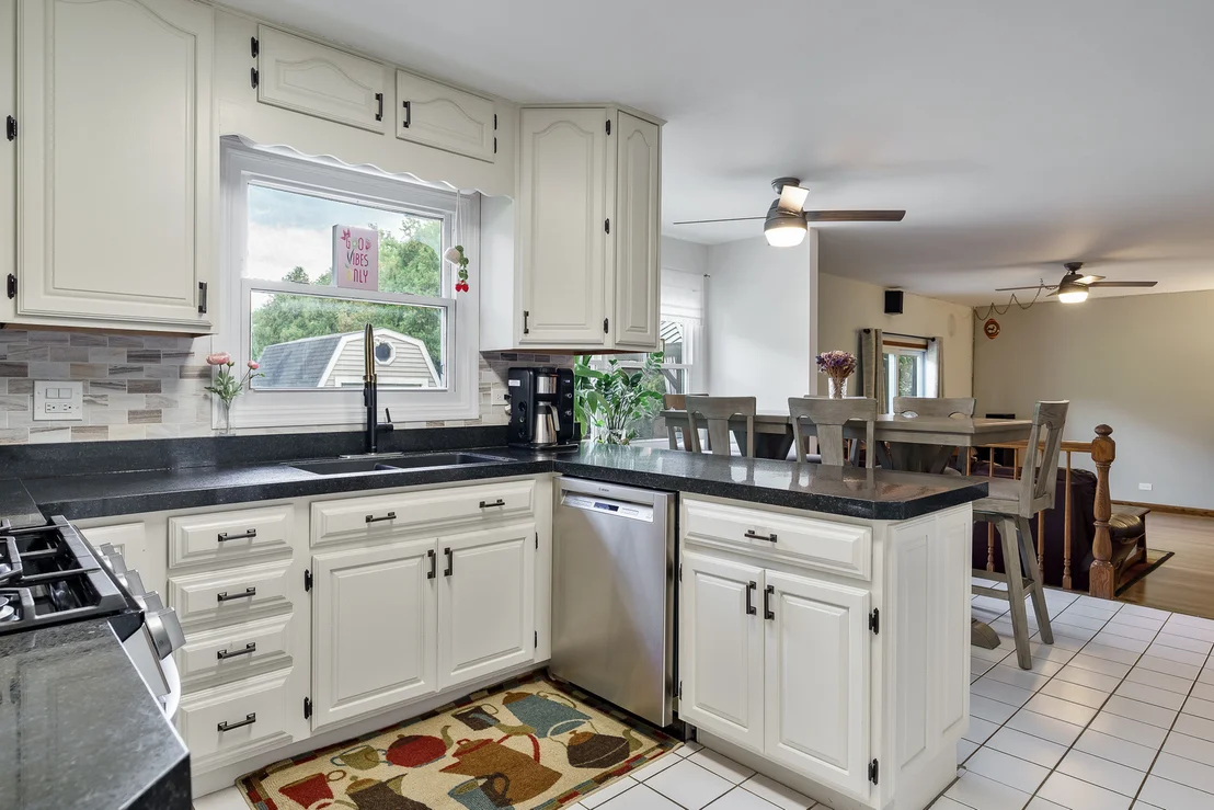 Photo of 881 Willowbrook Drive