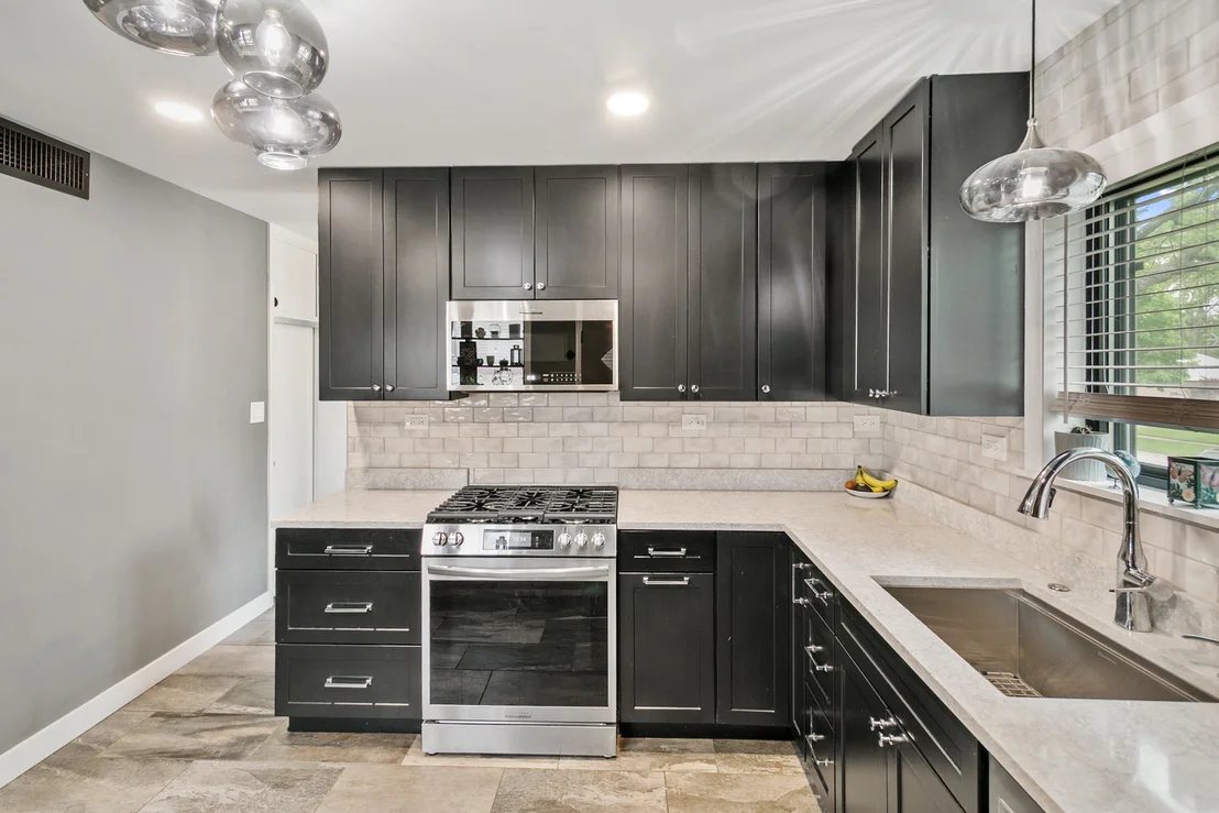 Photo of 383 PARK Avenue