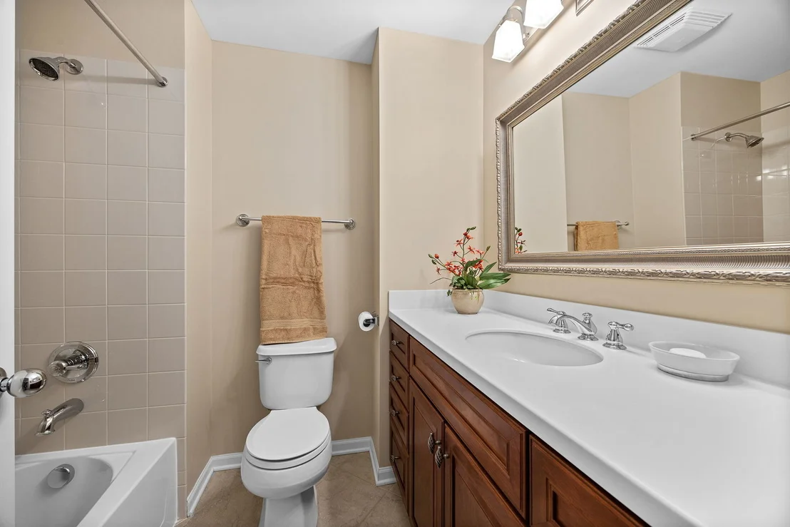 Photo of 1657 Hickory Drive