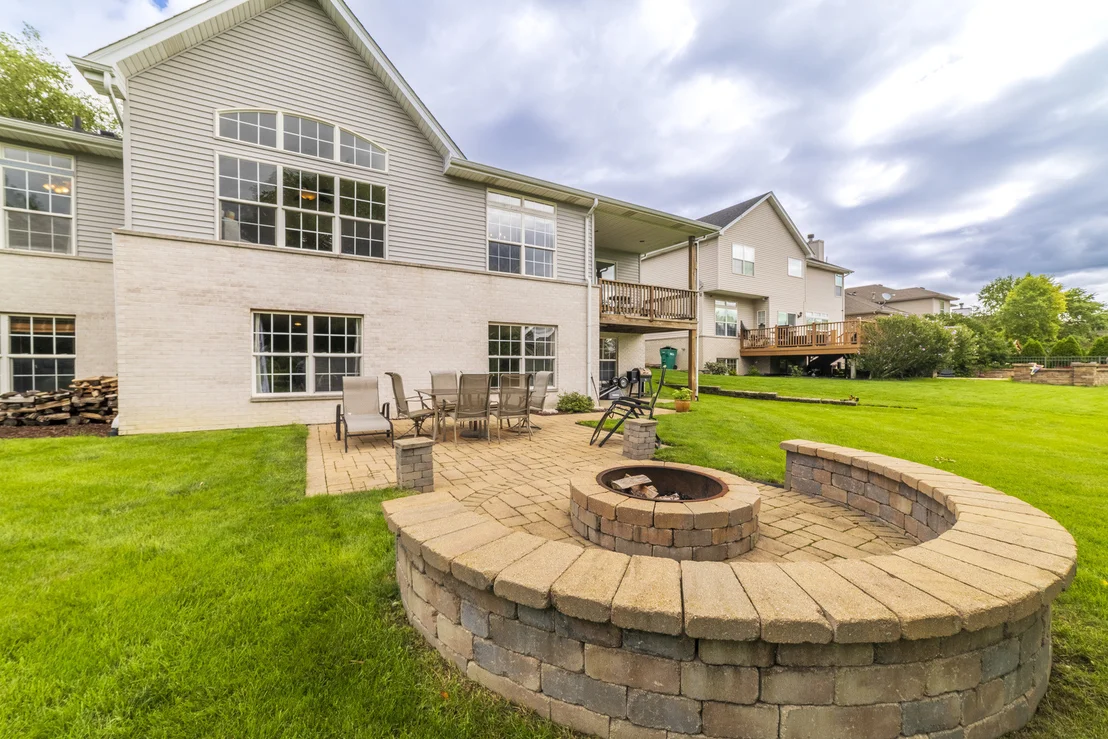 Photo of 16453 LAKESIDE Drive