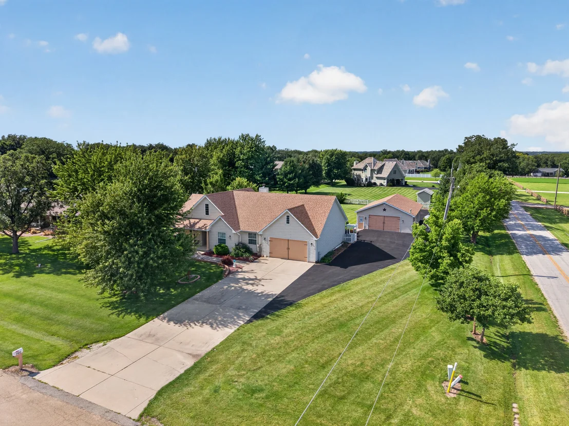 Photo of 701 Forrest Drive