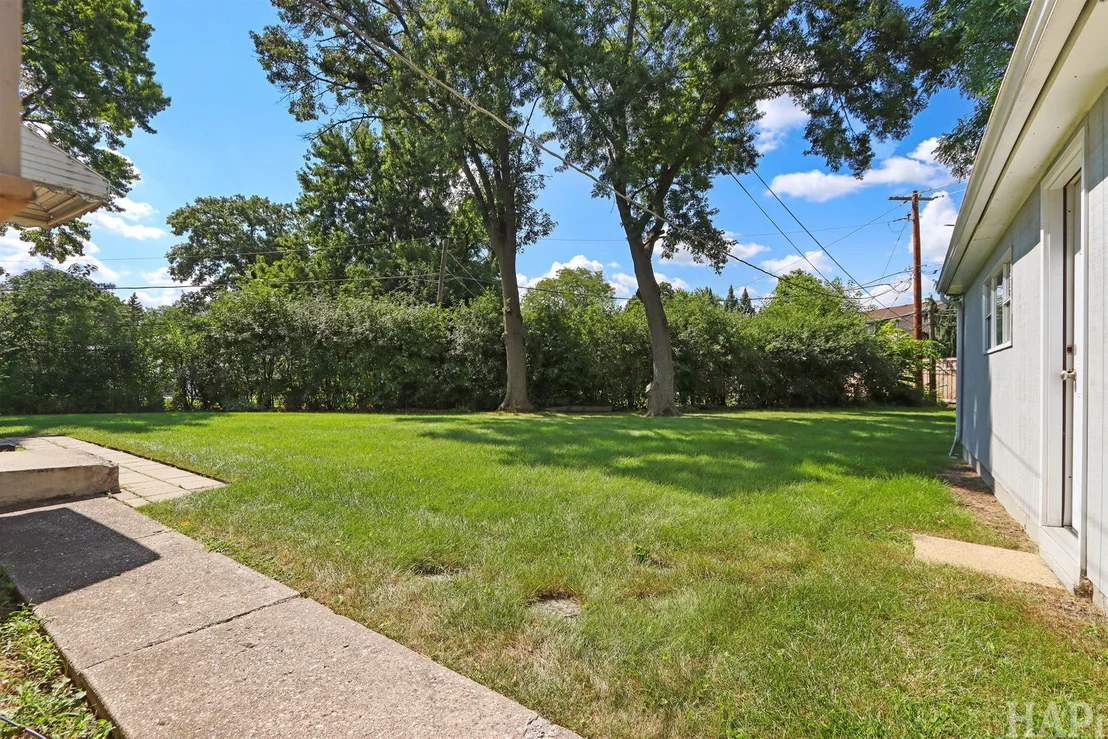 Photo of 412 Warren Road