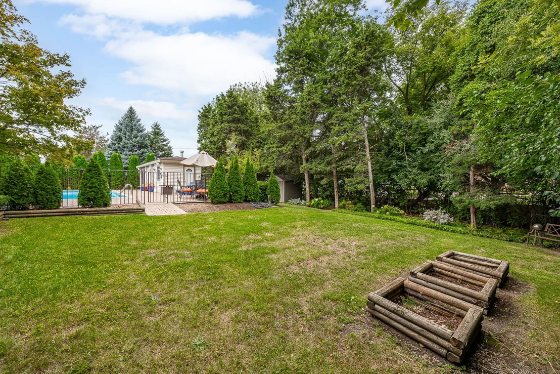 Photo of 12 Meadowood Drive