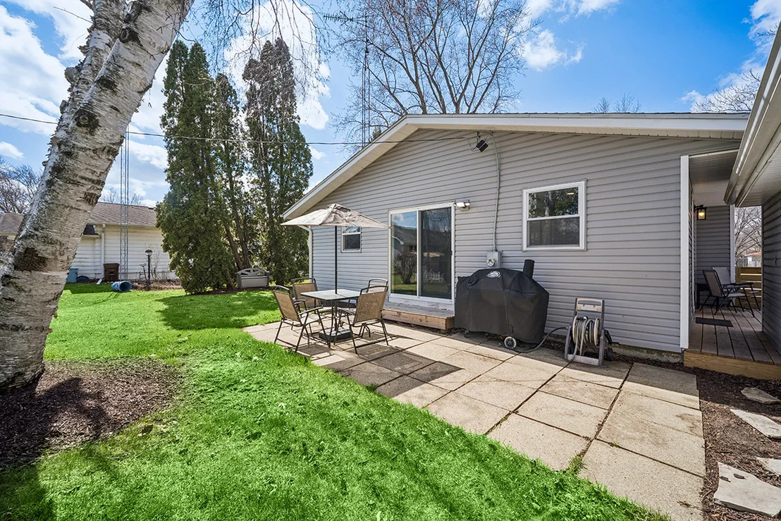 Photo of 425 Kishwaukee Street