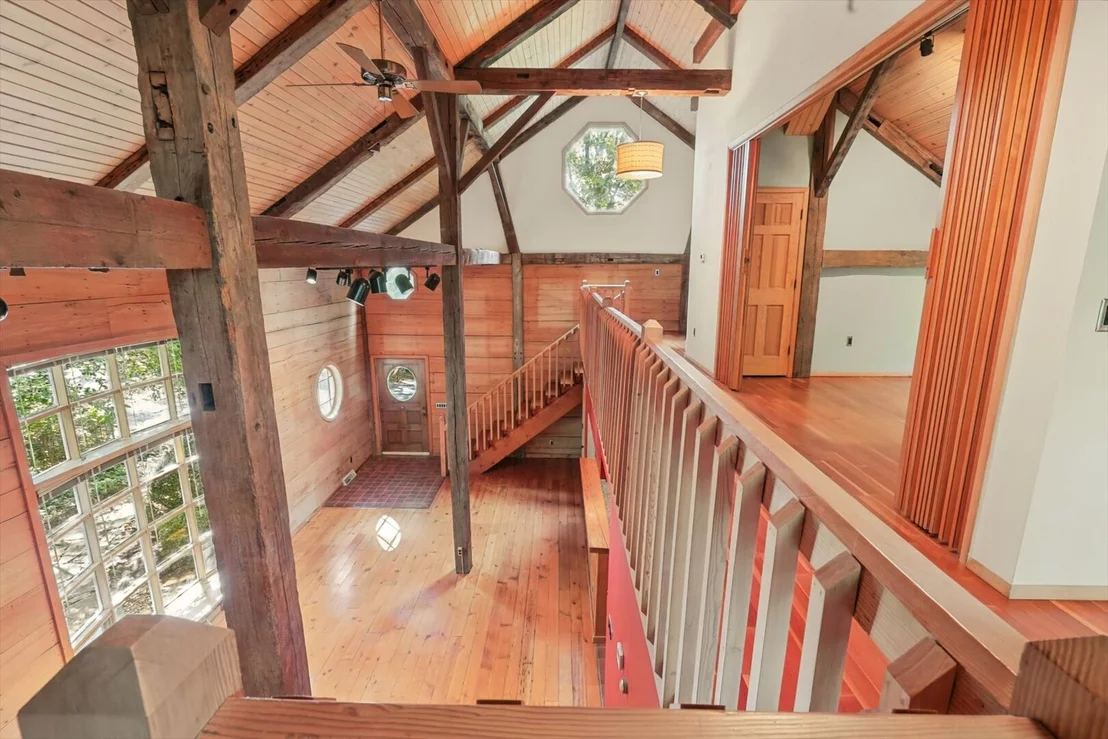 Photo of 802 La Sell Drive